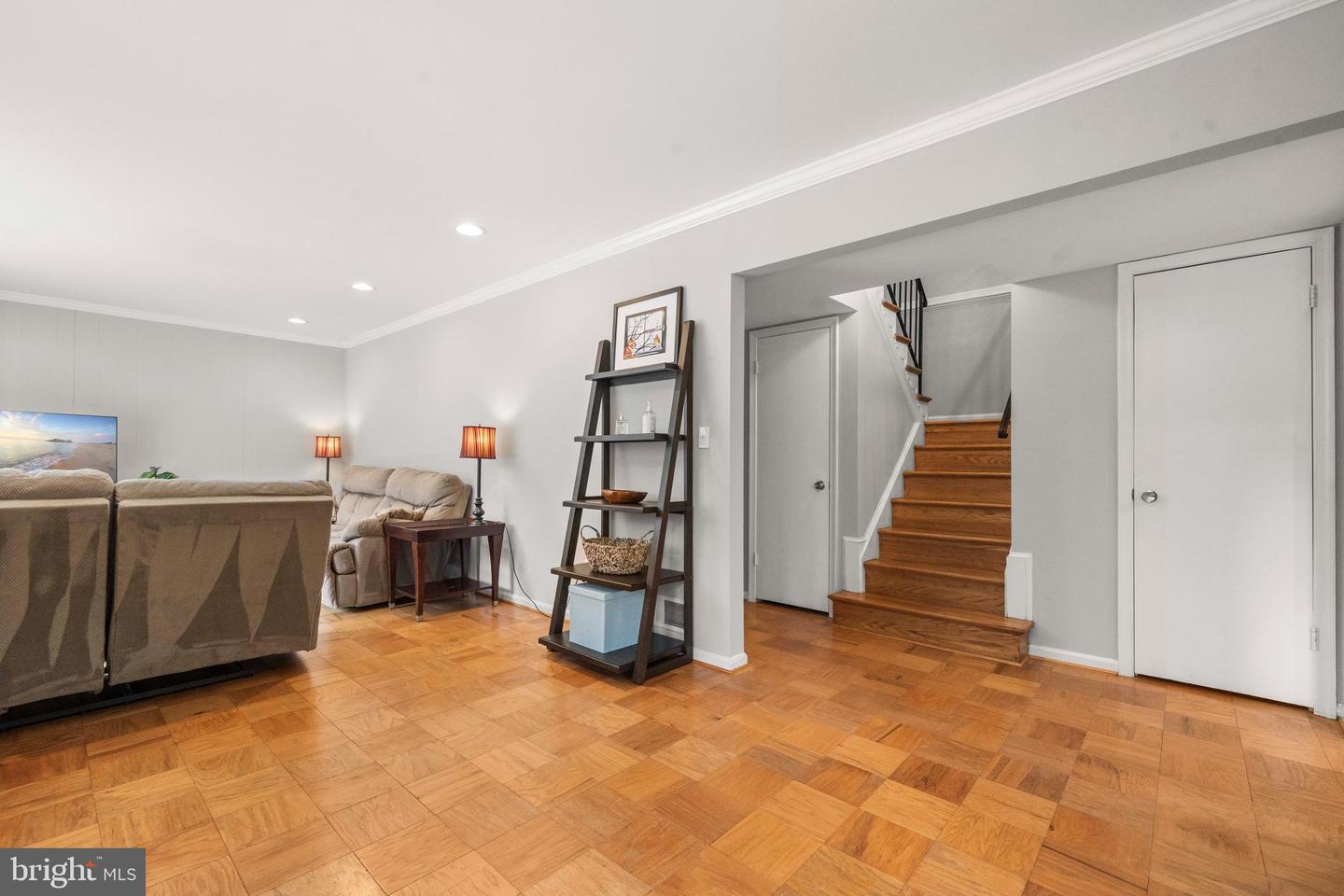 8414 THAMES ST, SPRINGFIELD, Virginia 22151, 4 Bedrooms Bedrooms, ,2 BathroomsBathrooms,Residential,For sale,8414 THAMES ST,VAFX2256562 MLS # VAFX2256562