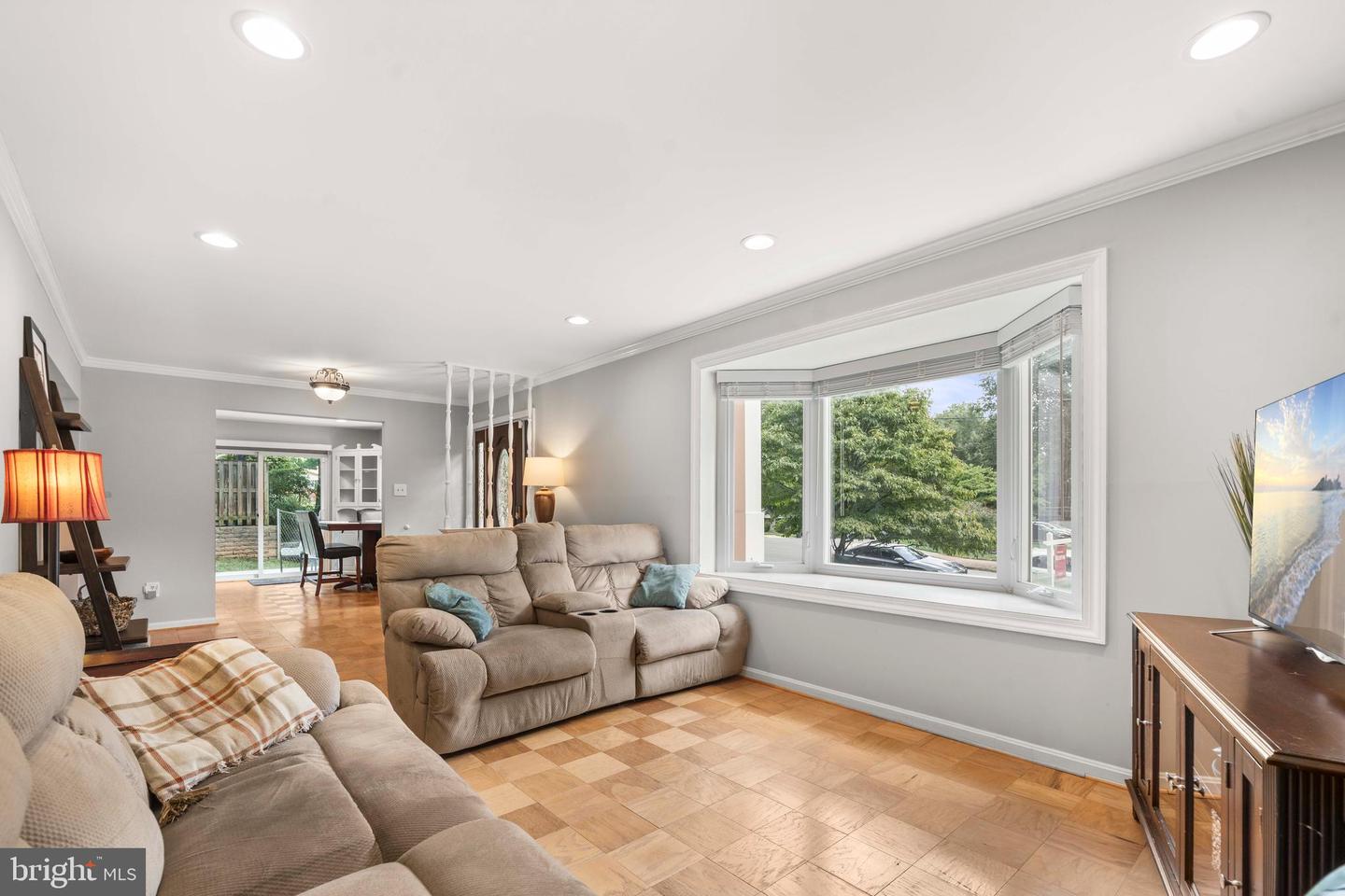 8414 THAMES ST, SPRINGFIELD, Virginia 22151, 4 Bedrooms Bedrooms, ,2 BathroomsBathrooms,Residential,For sale,8414 THAMES ST,VAFX2256562 MLS # VAFX2256562