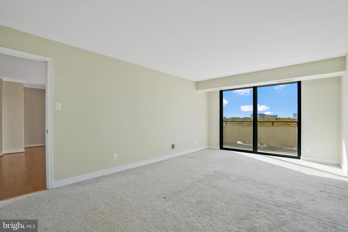 1800 OLD MEADOW RD #1720, MCLEAN, Virginia 22102, 2 Bedrooms Bedrooms, ,2 BathroomsBathrooms,Residential,For sale,1800 OLD MEADOW RD #1720,VAFX2256836 MLS # VAFX2256836