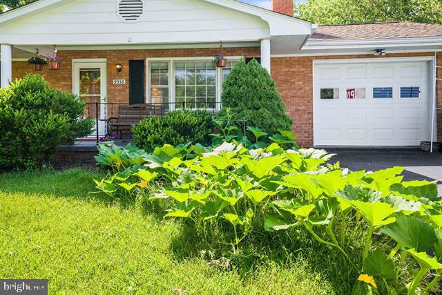 9936 PLEASANT VIEW DR, NEW MARKET, Virginia 22844, 4 Bedrooms Bedrooms, ,3 BathroomsBathrooms,Residential,For sale,9936 PLEASANT VIEW DR,VASH2012064 MLS # VASH2012064