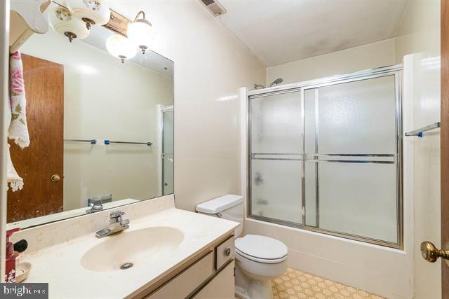 9936 PLEASANT VIEW DR, NEW MARKET, Virginia 22844, 4 Bedrooms Bedrooms, ,3 BathroomsBathrooms,Residential,For sale,9936 PLEASANT VIEW DR,VASH2012064 MLS # VASH2012064
