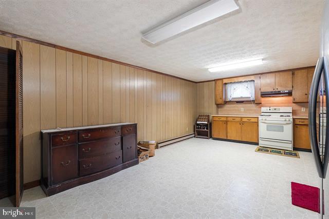 9936 PLEASANT VIEW DR, NEW MARKET, Virginia 22844, 4 Bedrooms Bedrooms, ,3 BathroomsBathrooms,Residential,For sale,9936 PLEASANT VIEW DR,VASH2012064 MLS # VASH2012064
