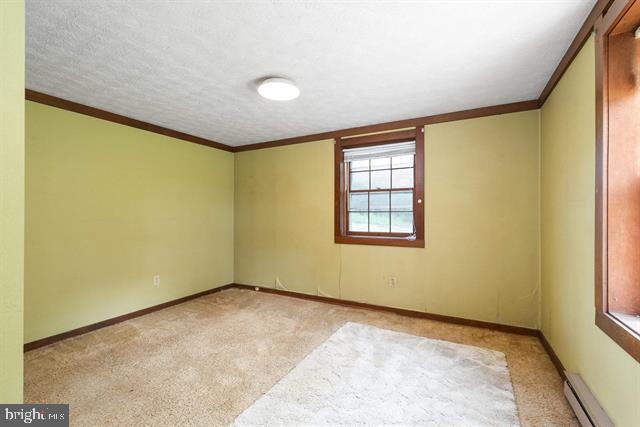 9936 PLEASANT VIEW DR, NEW MARKET, Virginia 22844, 4 Bedrooms Bedrooms, ,3 BathroomsBathrooms,Residential,For sale,9936 PLEASANT VIEW DR,VASH2012064 MLS # VASH2012064