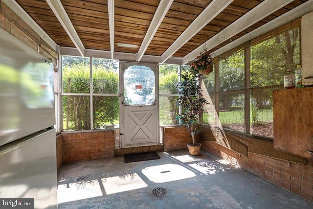 9936 PLEASANT VIEW DR, NEW MARKET, Virginia 22844, 4 Bedrooms Bedrooms, ,3 BathroomsBathrooms,Residential,For sale,9936 PLEASANT VIEW DR,VASH2012064 MLS # VASH2012064