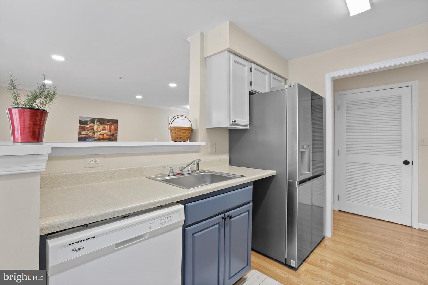 11014 KOMAN CIR #104, MANASSAS, Virginia 20109, 2 Bedrooms Bedrooms, ,2 BathroomsBathrooms,Residential,For sale,11014 KOMAN CIR #104,VAPW2099796 MLS # VAPW2099796