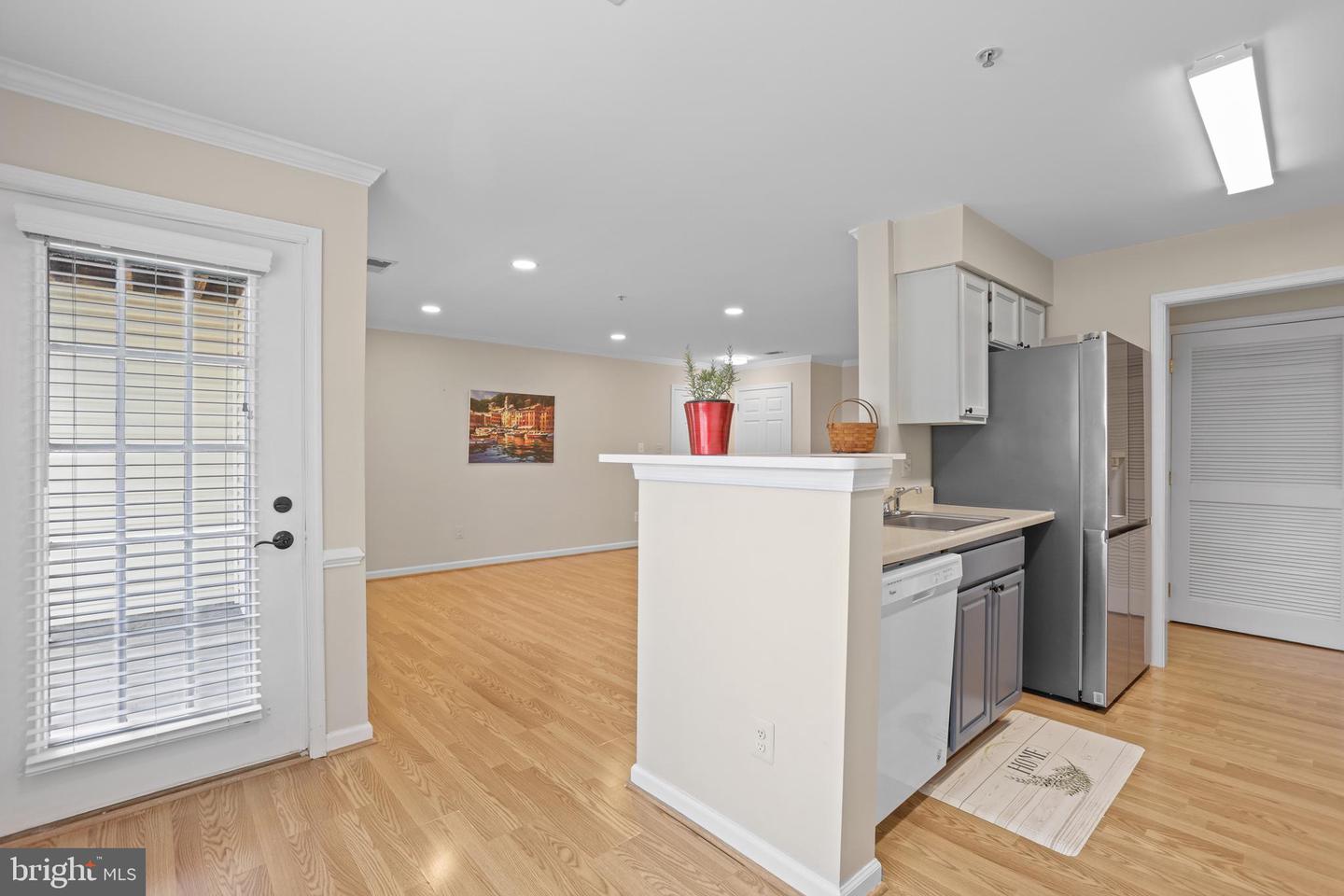 11014 KOMAN CIR #104, MANASSAS, Virginia 20109, 2 Bedrooms Bedrooms, ,2 BathroomsBathrooms,Residential,For sale,11014 KOMAN CIR #104,VAPW2099796 MLS # VAPW2099796
