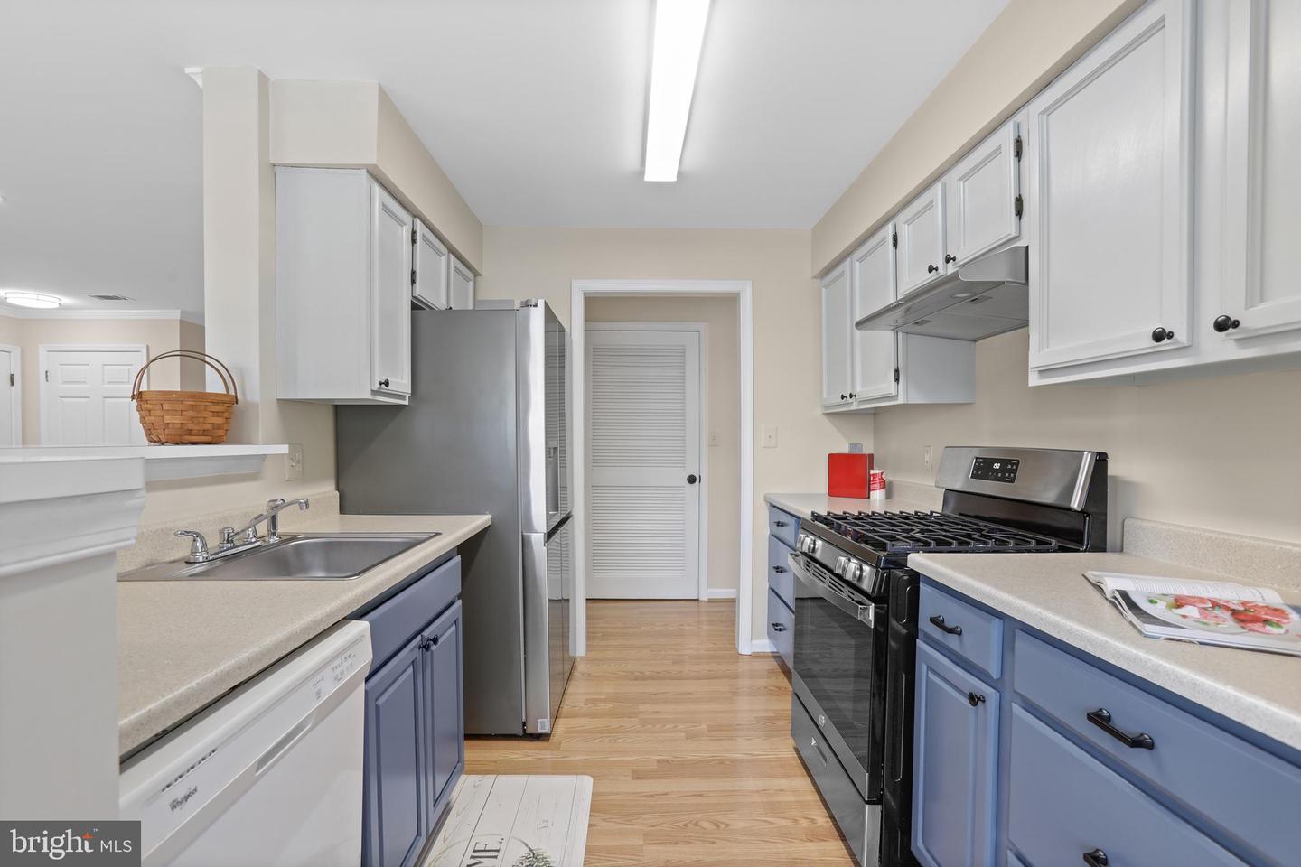 11014 KOMAN CIR #104, MANASSAS, Virginia 20109, 2 Bedrooms Bedrooms, ,2 BathroomsBathrooms,Residential,For sale,11014 KOMAN CIR #104,VAPW2099796 MLS # VAPW2099796