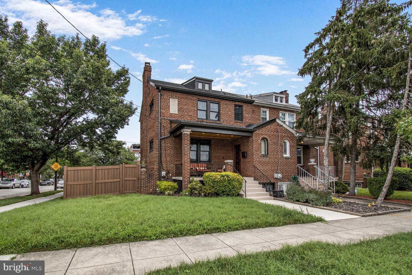 621 QUACKENBOS ST NW, WASHINGTON, District Of Columbia 20011, 3 Bedrooms Bedrooms, ,2 BathroomsBathrooms,Residential,For sale,621 QUACKENBOS ST NW,DCDC2211832 MLS # DCDC2211832
