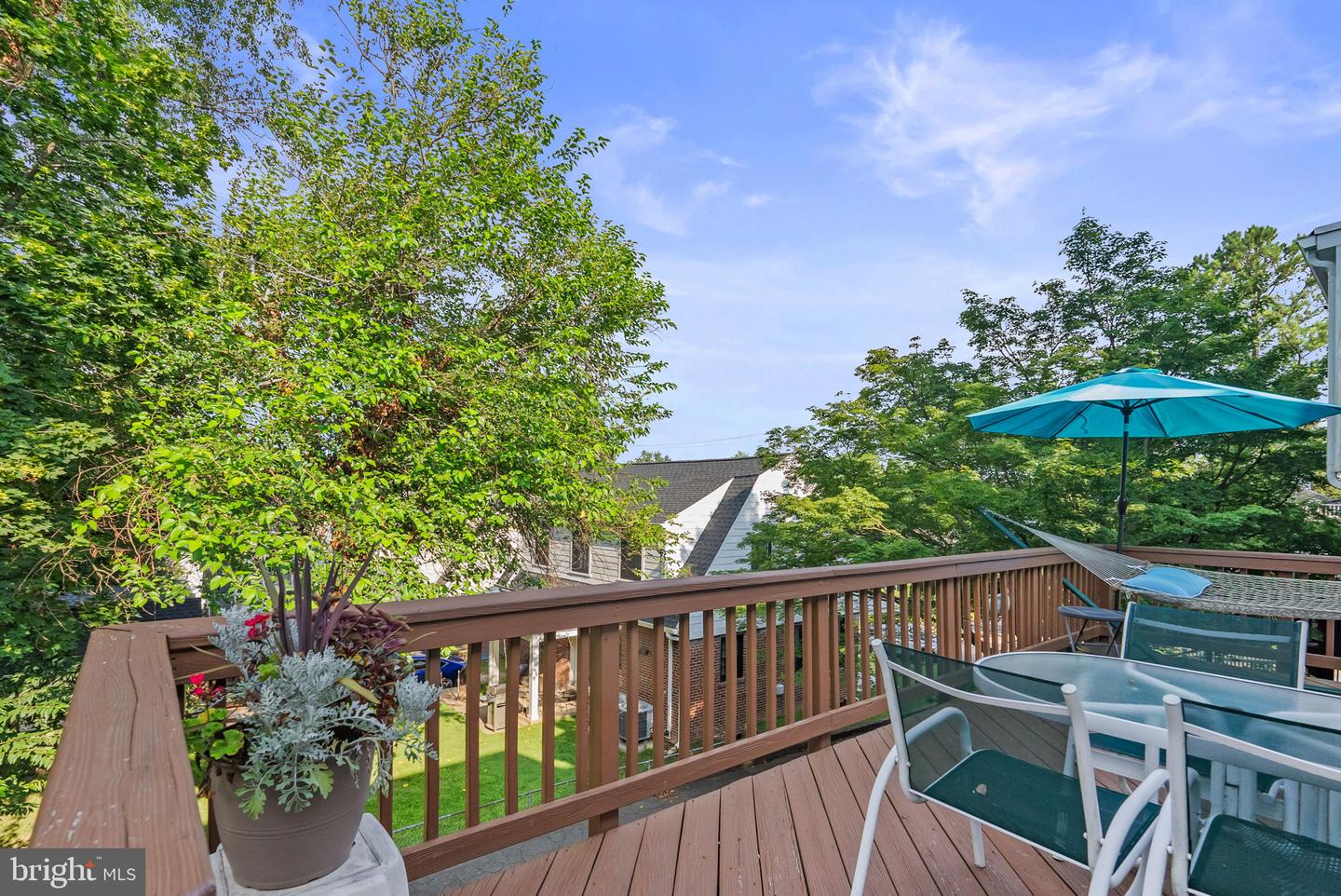 1703 RUSSELL RD, ALEXANDRIA, Virginia 22301, 3 Bedrooms Bedrooms, ,3 BathroomsBathrooms,Residential,For sale,1703 RUSSELL RD,VAAX2047816 MLS # VAAX2047816