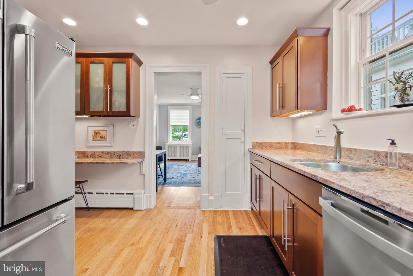 1703 RUSSELL RD, ALEXANDRIA, Virginia 22301, 3 Bedrooms Bedrooms, ,3 BathroomsBathrooms,Residential,For sale,1703 RUSSELL RD,VAAX2047816 MLS # VAAX2047816