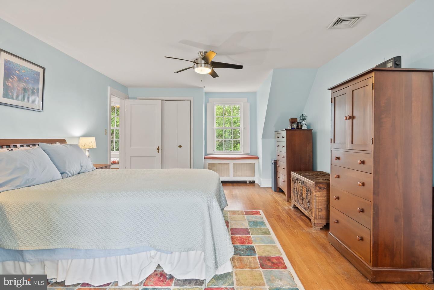 1703 RUSSELL RD, ALEXANDRIA, Virginia 22301, 3 Bedrooms Bedrooms, ,3 BathroomsBathrooms,Residential,For sale,1703 RUSSELL RD,VAAX2047816 MLS # VAAX2047816