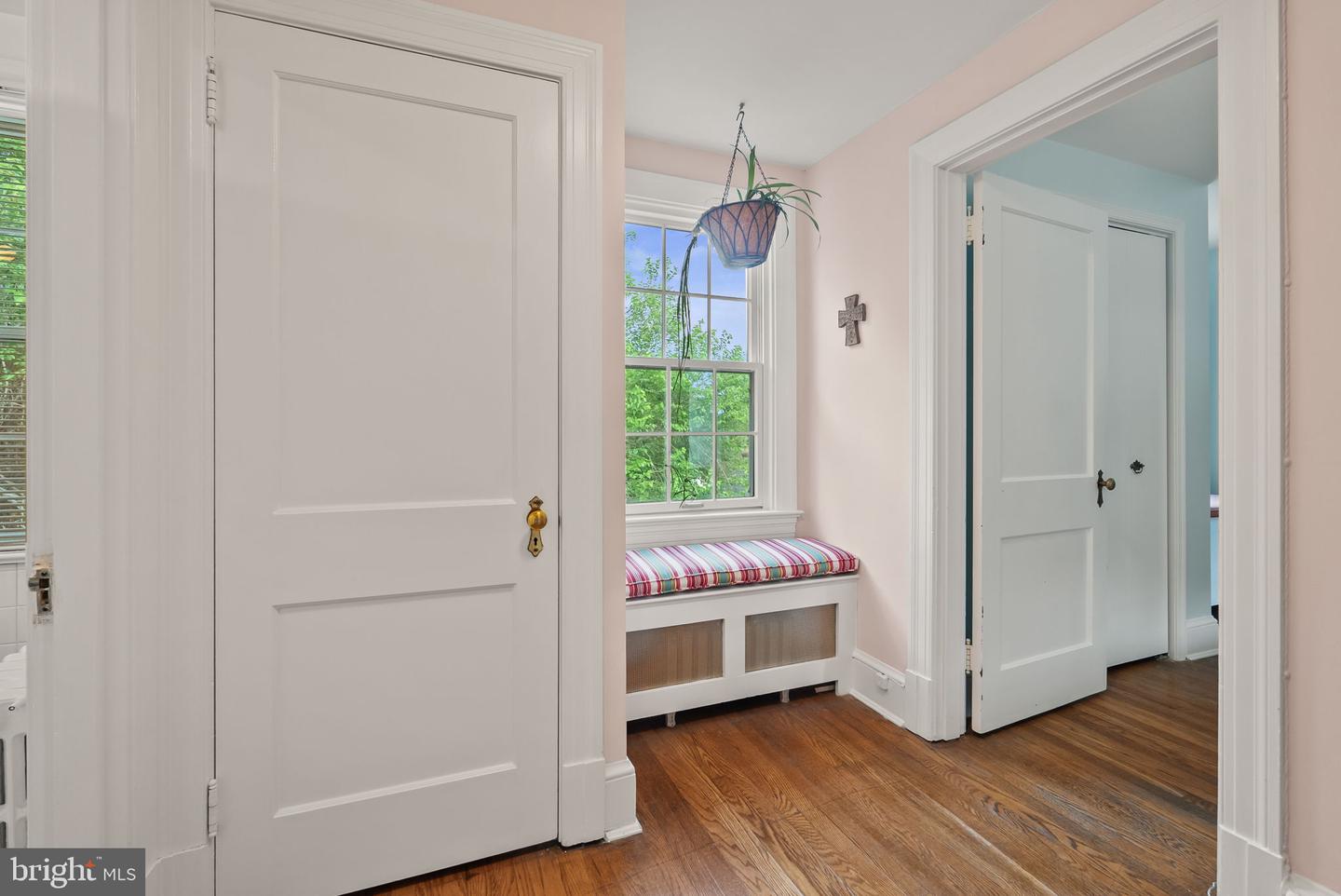 1703 RUSSELL RD, ALEXANDRIA, Virginia 22301, 3 Bedrooms Bedrooms, ,3 BathroomsBathrooms,Residential,For sale,1703 RUSSELL RD,VAAX2047816 MLS # VAAX2047816