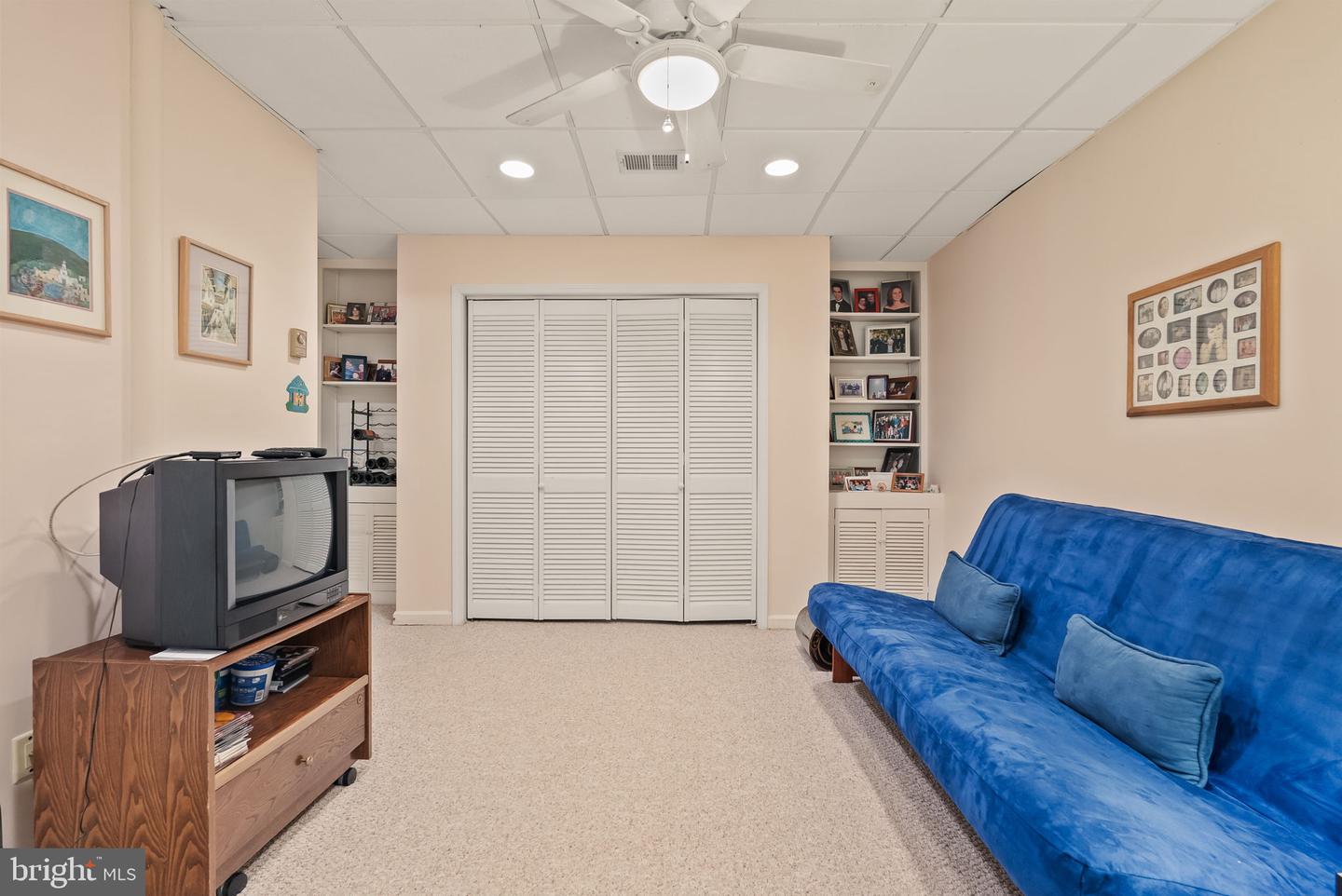 1703 RUSSELL RD, ALEXANDRIA, Virginia 22301, 3 Bedrooms Bedrooms, ,3 BathroomsBathrooms,Residential,For sale,1703 RUSSELL RD,VAAX2047816 MLS # VAAX2047816