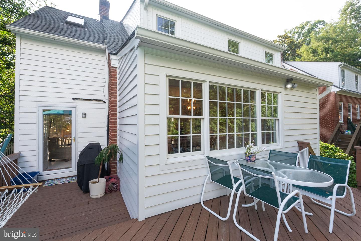 1703 RUSSELL RD, ALEXANDRIA, Virginia 22301, 3 Bedrooms Bedrooms, ,3 BathroomsBathrooms,Residential,For sale,1703 RUSSELL RD,VAAX2047816 MLS # VAAX2047816