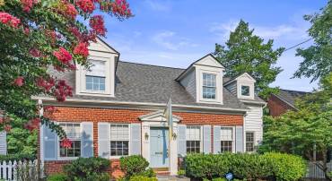 1703 RUSSELL RD, ALEXANDRIA, Virginia 22301, 3 Bedrooms Bedrooms, ,3 BathroomsBathrooms,Residential,For sale,1703 RUSSELL RD,VAAX2047816 MLS # VAAX2047816