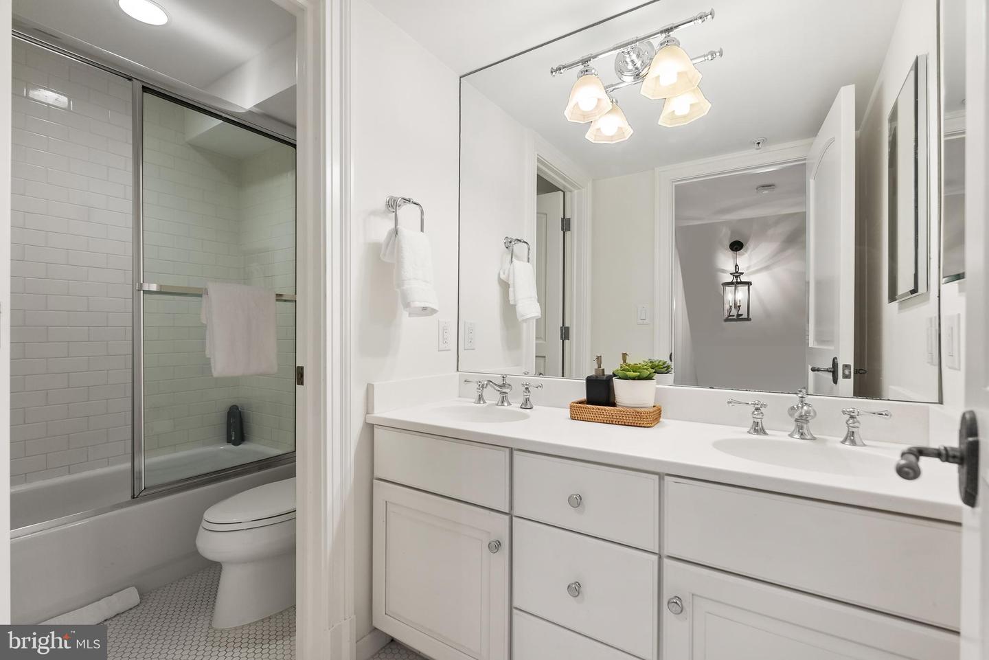 3515 PORTER ST NW, WASHINGTON, District Of Columbia 20016, 5 Bedrooms Bedrooms, ,4 BathroomsBathrooms,Residential,For sale,3515 PORTER ST NW,DCDC2211878 MLS # DCDC2211878