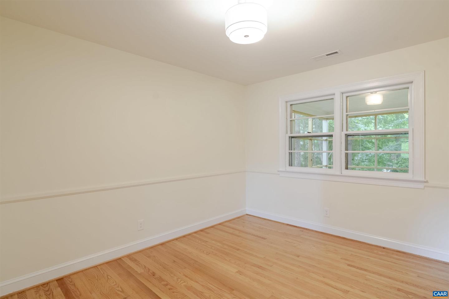 511 BERWICK CT, CHARLOTTESVILLE, Virginia 22901, 4 Bedrooms Bedrooms, ,3 BathroomsBathrooms,Residential,For sale,511 BERWICK CT,667084 MLS # 667084