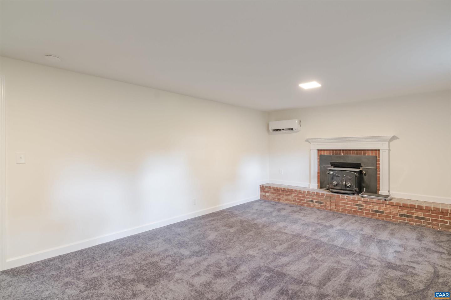 511 BERWICK CT, CHARLOTTESVILLE, Virginia 22901, 4 Bedrooms Bedrooms, ,3 BathroomsBathrooms,Residential,For sale,511 BERWICK CT,667084 MLS # 667084