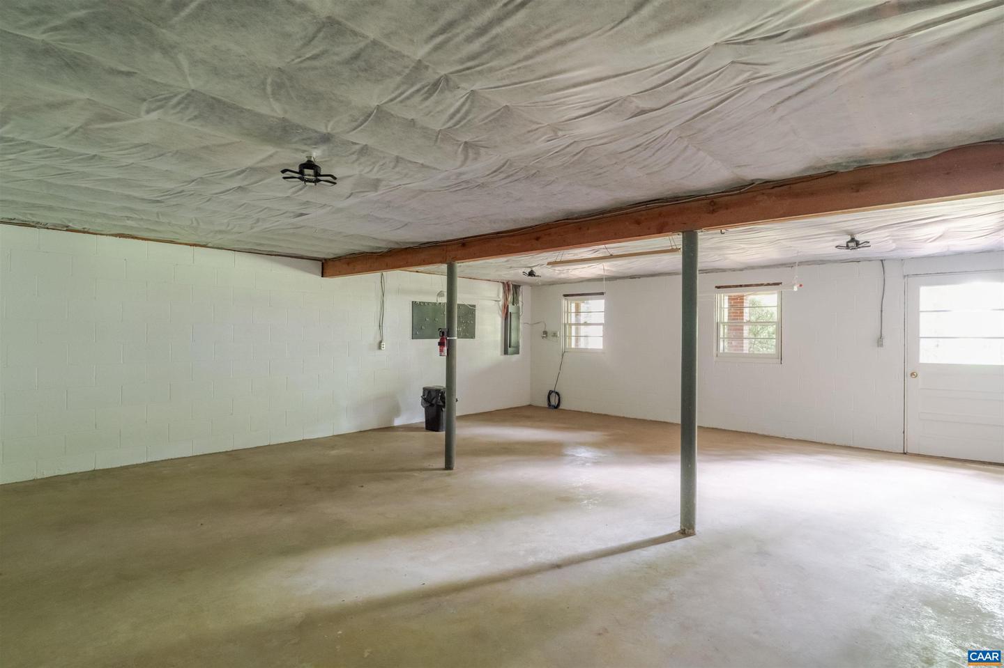511 BERWICK CT, CHARLOTTESVILLE, Virginia 22901, 4 Bedrooms Bedrooms, ,3 BathroomsBathrooms,Residential,For sale,511 BERWICK CT,667084 MLS # 667084