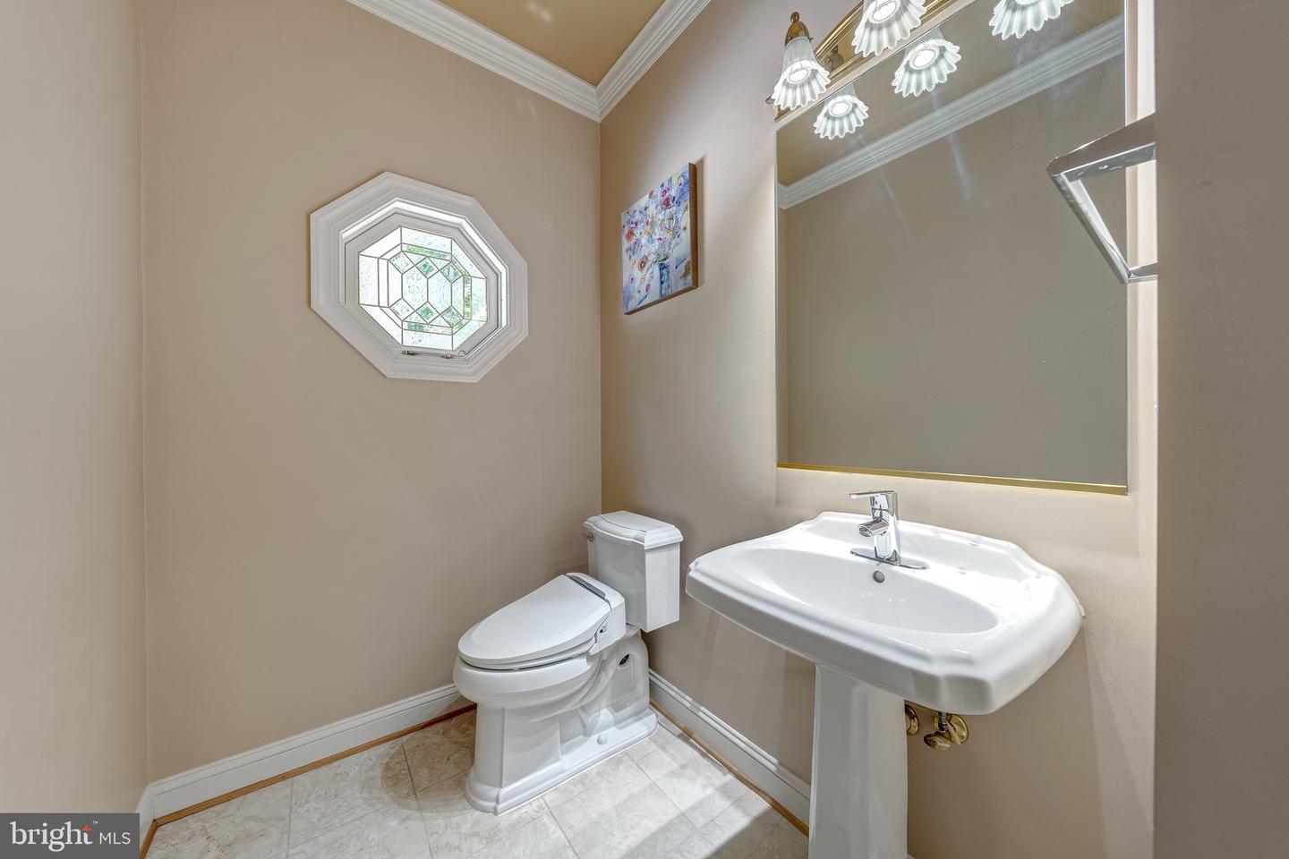 12390 FALKIRK DR, FAIRFAX, Virginia 22033, 5 Bedrooms Bedrooms, ,4 BathroomsBathrooms,Residential,For sale,12390 FALKIRK DR,VAFX2235416 MLS # VAFX2235416