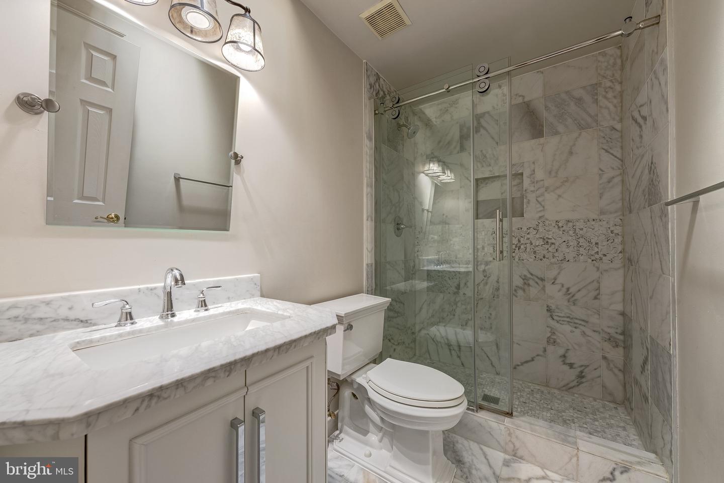 12390 FALKIRK DR, FAIRFAX, Virginia 22033, 5 Bedrooms Bedrooms, ,4 BathroomsBathrooms,Residential,For sale,12390 FALKIRK DR,VAFX2235416 MLS # VAFX2235416