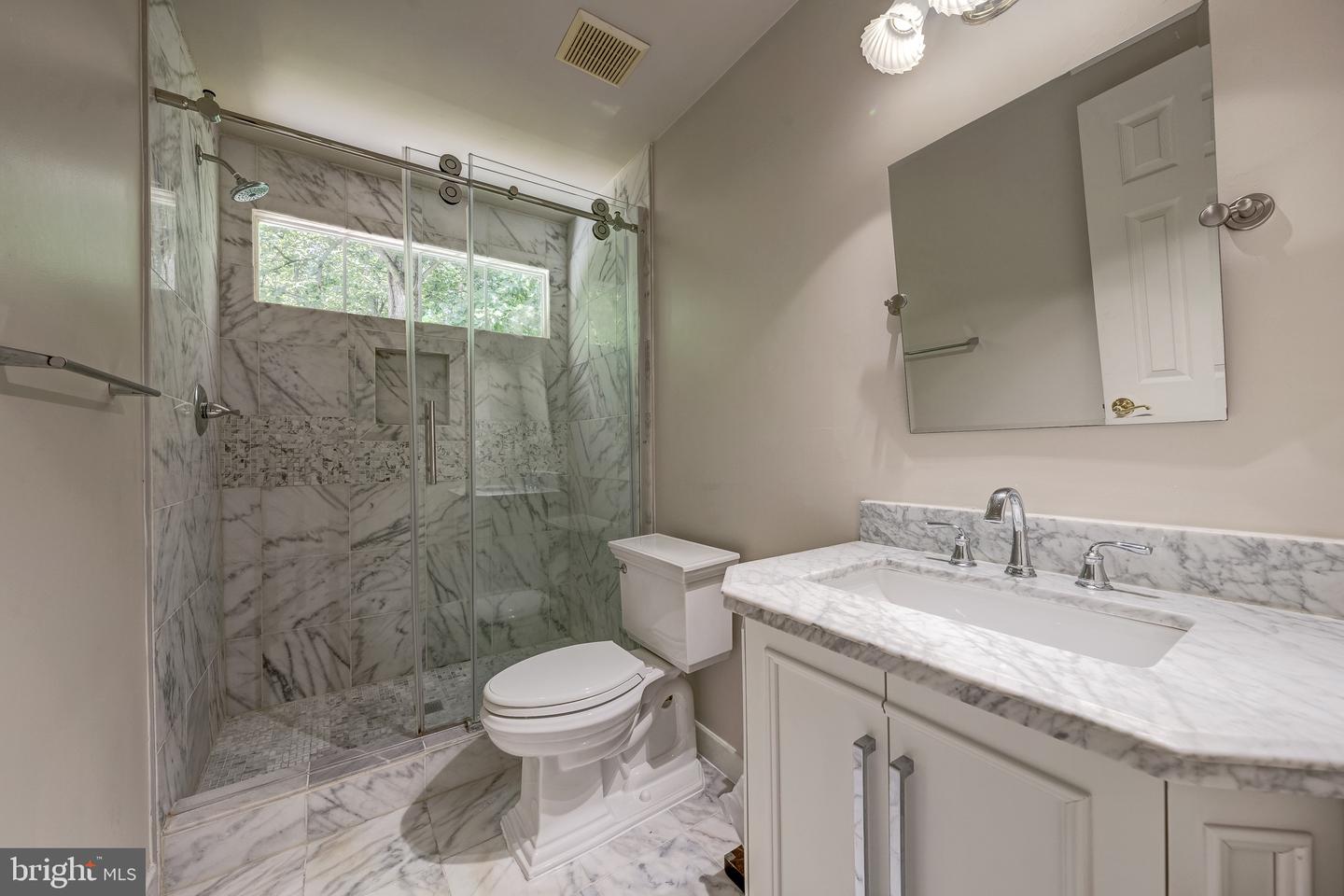 12390 FALKIRK DR, FAIRFAX, Virginia 22033, 5 Bedrooms Bedrooms, ,4 BathroomsBathrooms,Residential,For sale,12390 FALKIRK DR,VAFX2235416 MLS # VAFX2235416