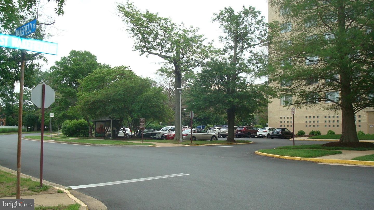 6641 WAKEFIELD DR #801, ALEXANDRIA, Virginia 22307, ,1 BathroomBathrooms,Residential,For sale,6641 WAKEFIELD DR #801,VAFX2240850 MLS # VAFX2240850