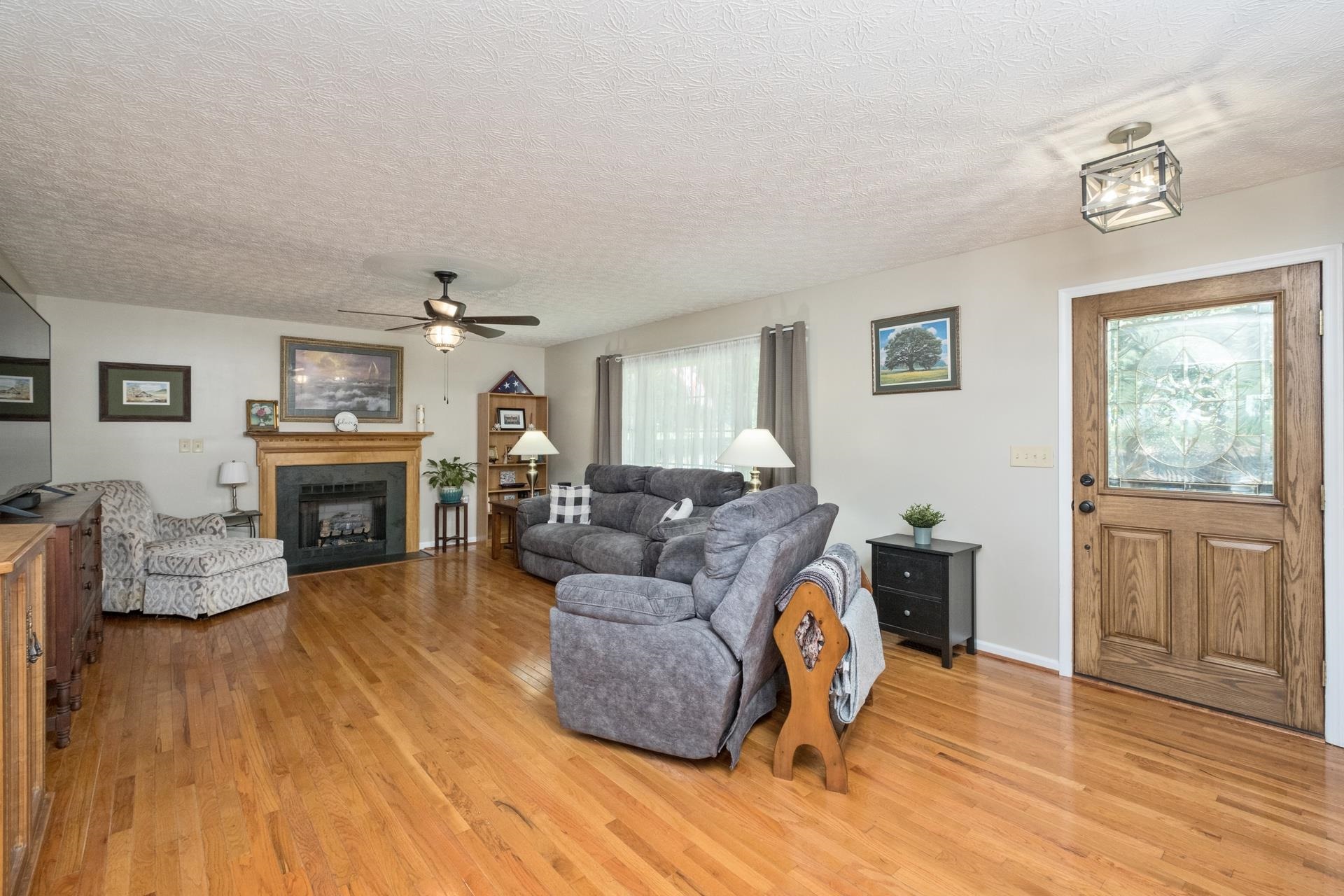 2226 EAST SIDE HWY, CRIMORA, Virginia 24431, 3 Bedrooms Bedrooms, ,2 BathroomsBathrooms,Residential,2226 EAST SIDE HWY,667107 MLS # 667107