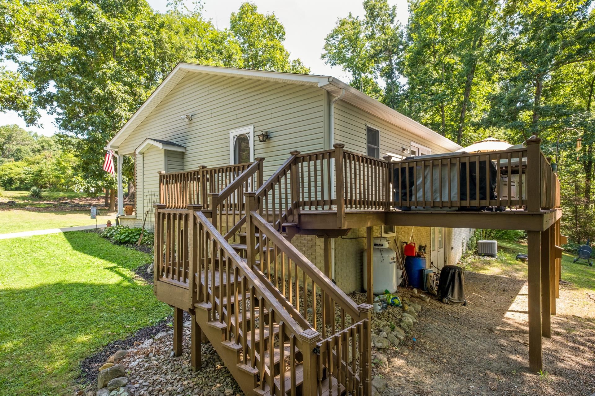 2226 EAST SIDE HWY, CRIMORA, Virginia 24431, 3 Bedrooms Bedrooms, ,2 BathroomsBathrooms,Residential,2226 EAST SIDE HWY,667107 MLS # 667107