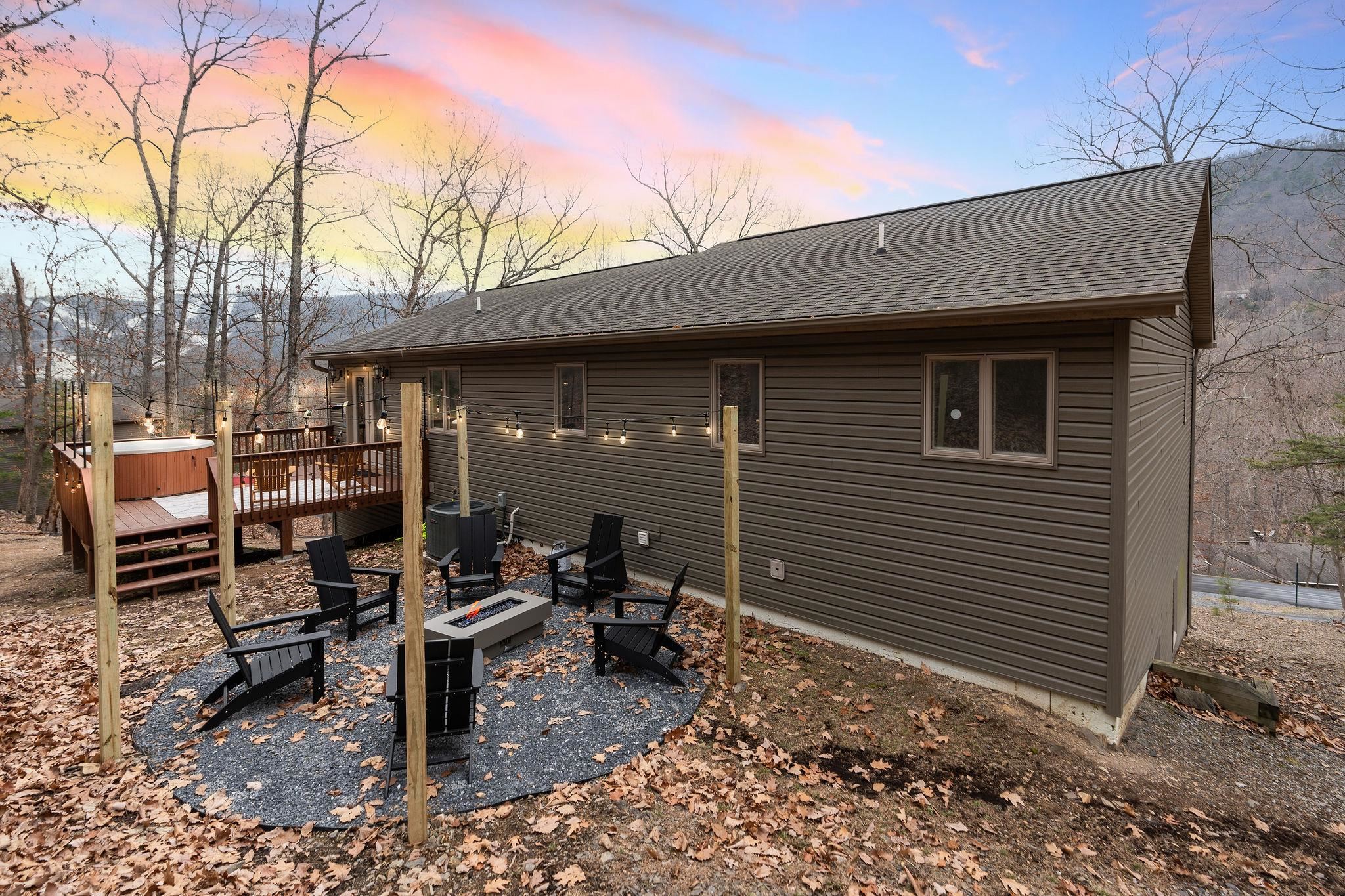 4148 PALMER RD, MCGAHEYSVILLE, Virginia 22840, 6 Bedrooms Bedrooms, ,4 BathroomsBathrooms,Residential,4148 PALMER RD,667110 MLS # 667110