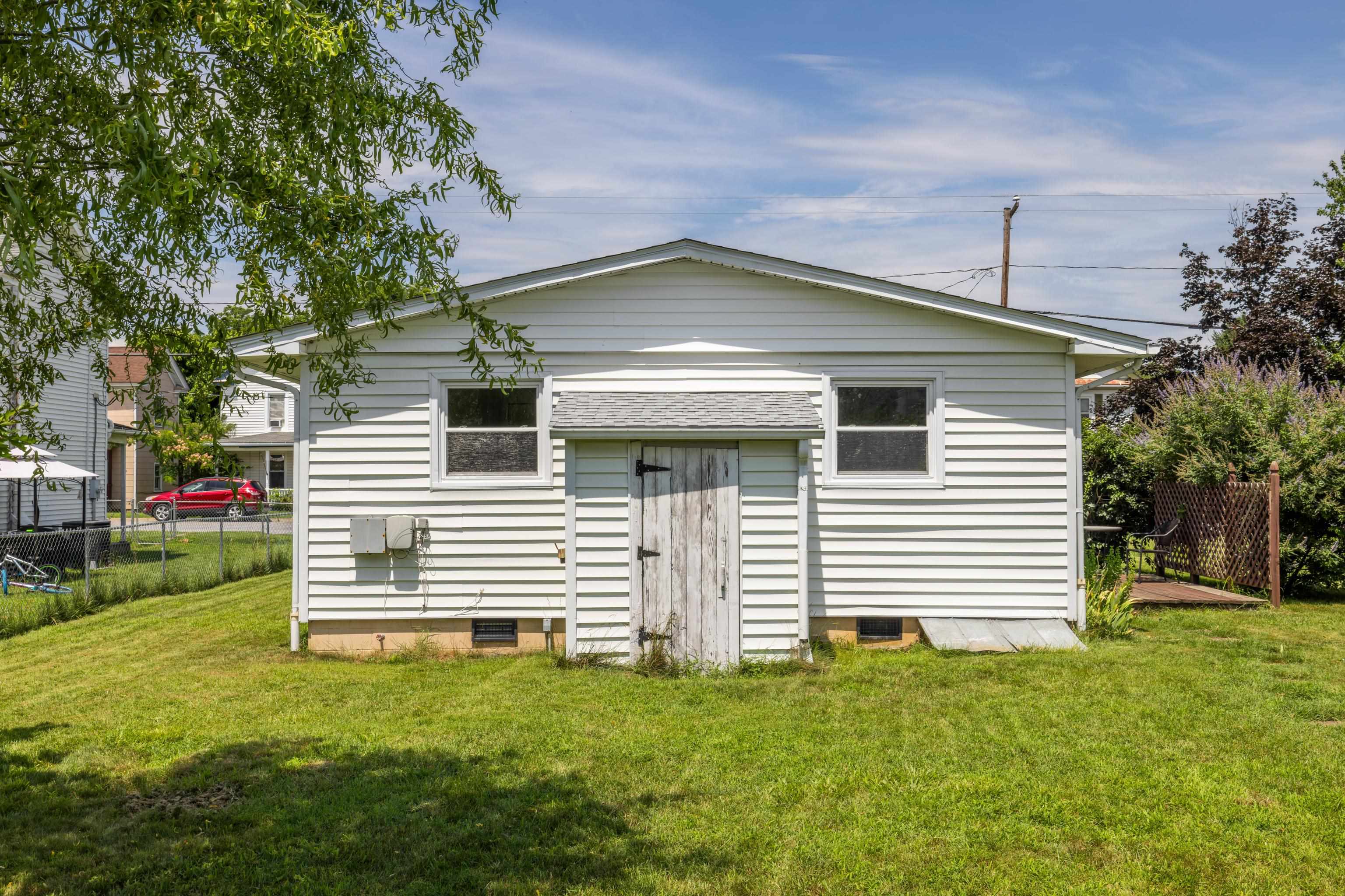 432 ARCH AVE, WAYNESBORO, Virginia 22980, 3 Bedrooms Bedrooms, ,1 BathroomBathrooms,Residential,432 ARCH AVE,667114 MLS # 667114