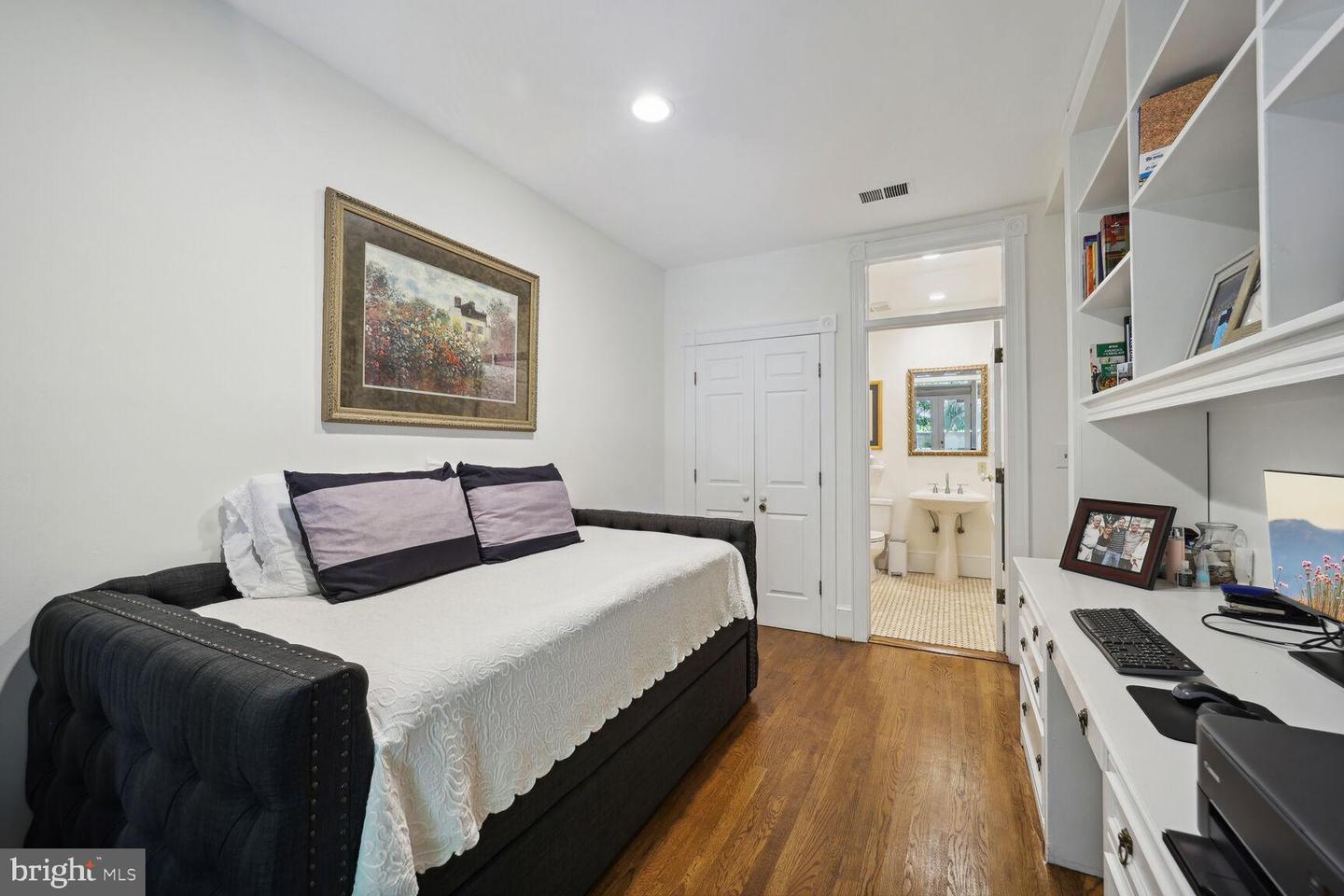 2201 MASSACHUSETTS AVE NW #1, WASHINGTON, District Of Columbia 20008, 2 Bedrooms Bedrooms, ,2 BathroomsBathrooms,Residential,For sale,2201 MASSACHUSETTS AVE NW #1,DCDC2209142 MLS # DCDC2209142