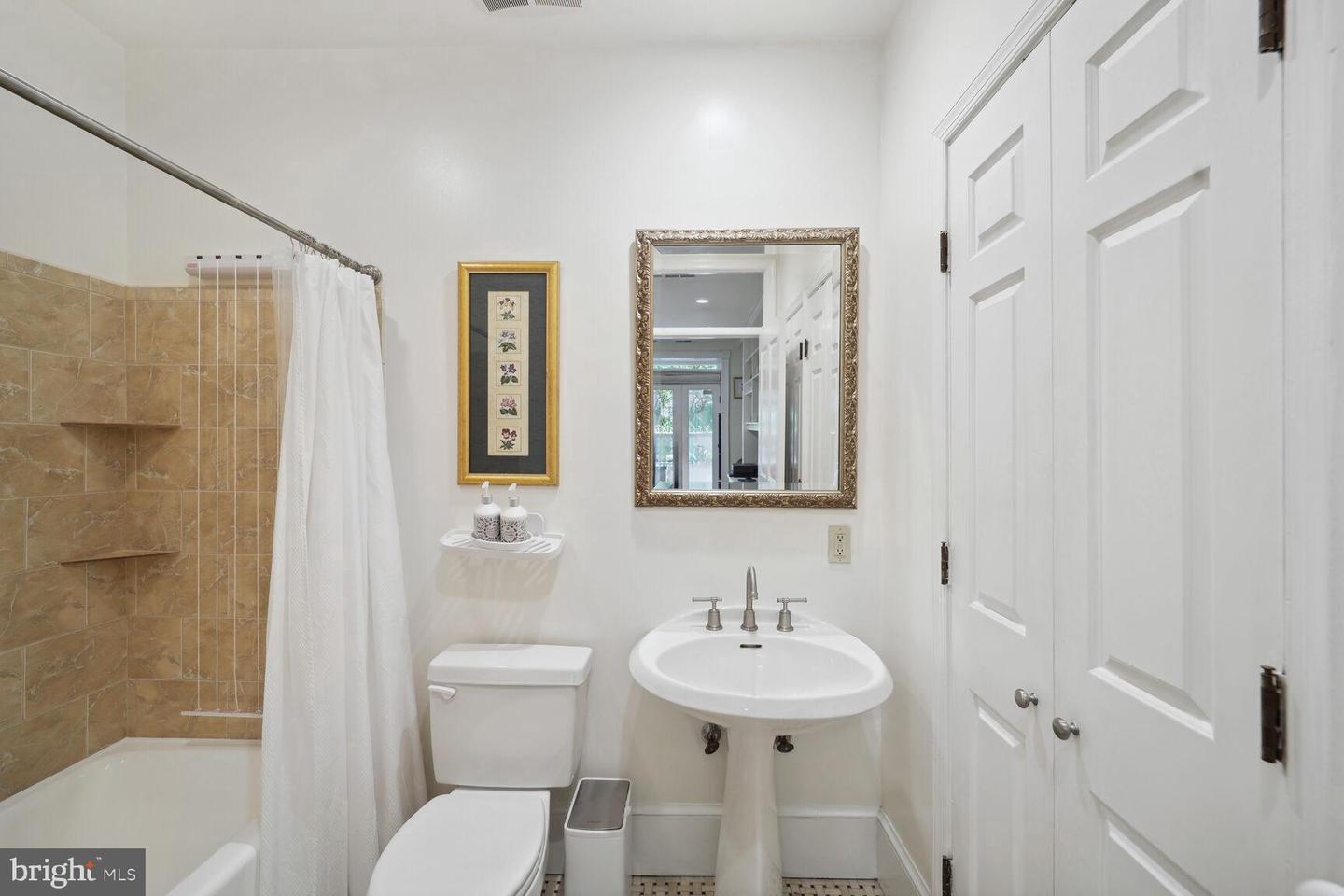 2201 MASSACHUSETTS AVE NW #1, WASHINGTON, District Of Columbia 20008, 2 Bedrooms Bedrooms, ,2 BathroomsBathrooms,Residential,For sale,2201 MASSACHUSETTS AVE NW #1,DCDC2209142 MLS # DCDC2209142