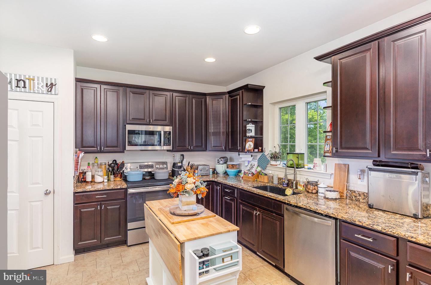 5095 HARVEST GRV, KING GEORGE, Virginia 22485, 3 Bedrooms Bedrooms, ,2 BathroomsBathrooms,Residential,For sale,5095 HARVEST GRV,VAKG2006684 MLS # VAKG2006684