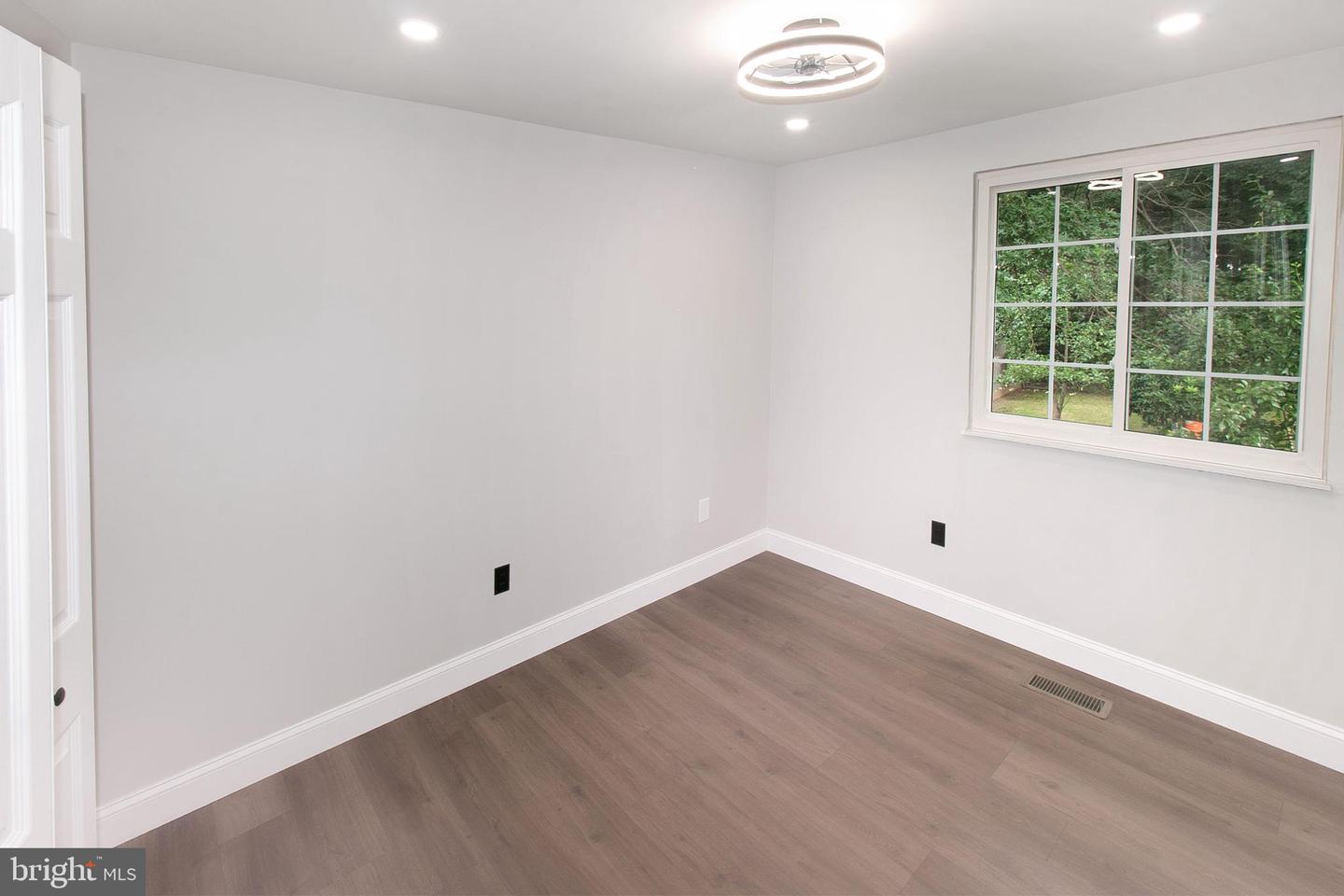 5377 LAURA BELLE LN, FAIRFAX, Virginia 22032, 4 Bedrooms Bedrooms, ,2 BathroomsBathrooms,Residential,For sale,5377 LAURA BELLE LN,VAFX2255002 MLS # VAFX2255002