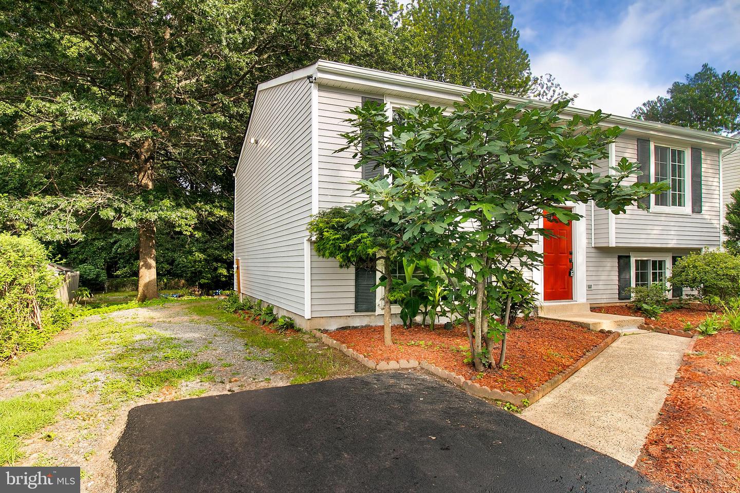 5377 LAURA BELLE LN, FAIRFAX, Virginia 22032, 4 Bedrooms Bedrooms, ,2 BathroomsBathrooms,Residential,For sale,5377 LAURA BELLE LN,VAFX2255002 MLS # VAFX2255002