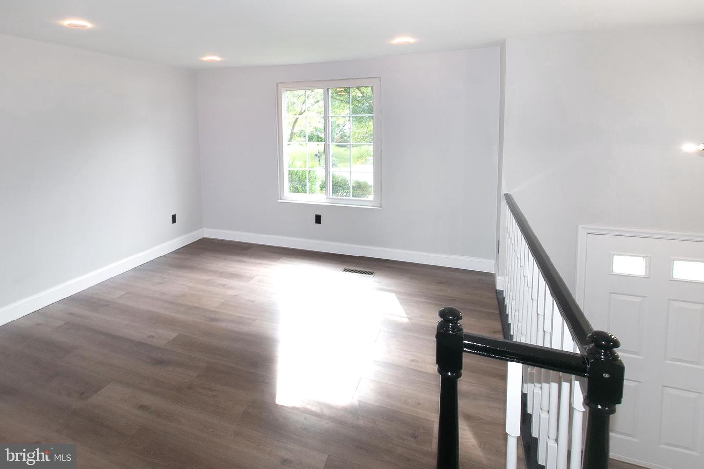5377 LAURA BELLE LN, FAIRFAX, Virginia 22032, 4 Bedrooms Bedrooms, ,2 BathroomsBathrooms,Residential,For sale,5377 LAURA BELLE LN,VAFX2255002 MLS # VAFX2255002