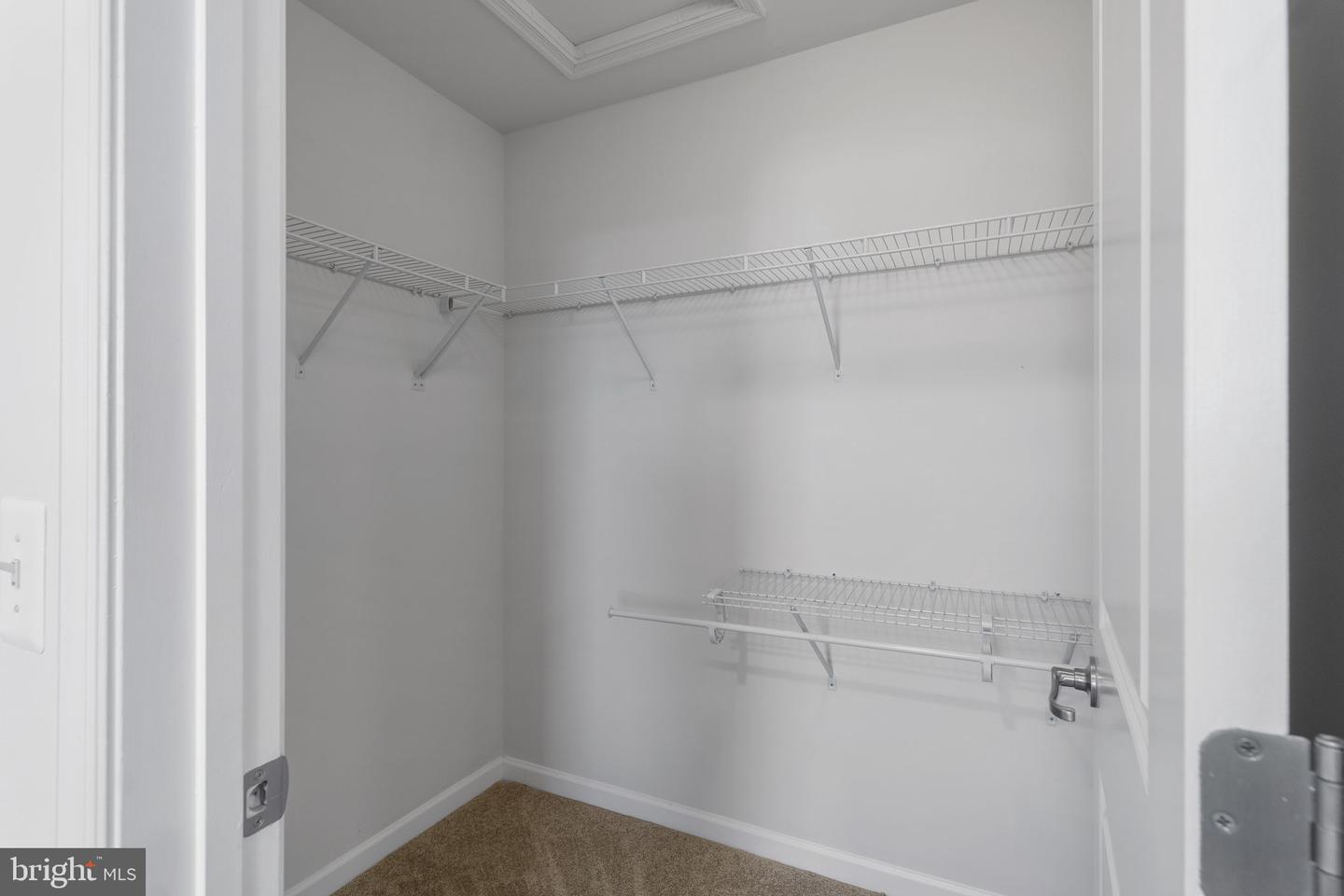 43915 EASTGATE VIEW DR, CHANTILLY, Virginia 20152, 3 Bedrooms Bedrooms, ,2 BathroomsBathrooms,Residential,For sale,43915 EASTGATE VIEW DR,VALO2102010 MLS # VALO2102010