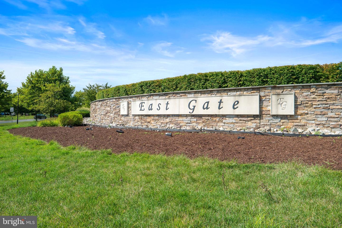43915 EASTGATE VIEW DR, CHANTILLY, Virginia 20152, 3 Bedrooms Bedrooms, ,2 BathroomsBathrooms,Residential,For sale,43915 EASTGATE VIEW DR,VALO2102010 MLS # VALO2102010
