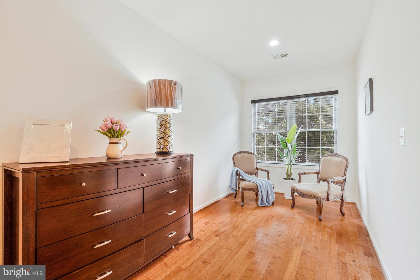 6919 WILLOW ST, FALLS CHURCH, Virginia 22046, 4 Bedrooms Bedrooms, ,4 BathroomsBathrooms,Residential,For sale,6919 WILLOW ST,VAFX2255288 MLS # VAFX2255288