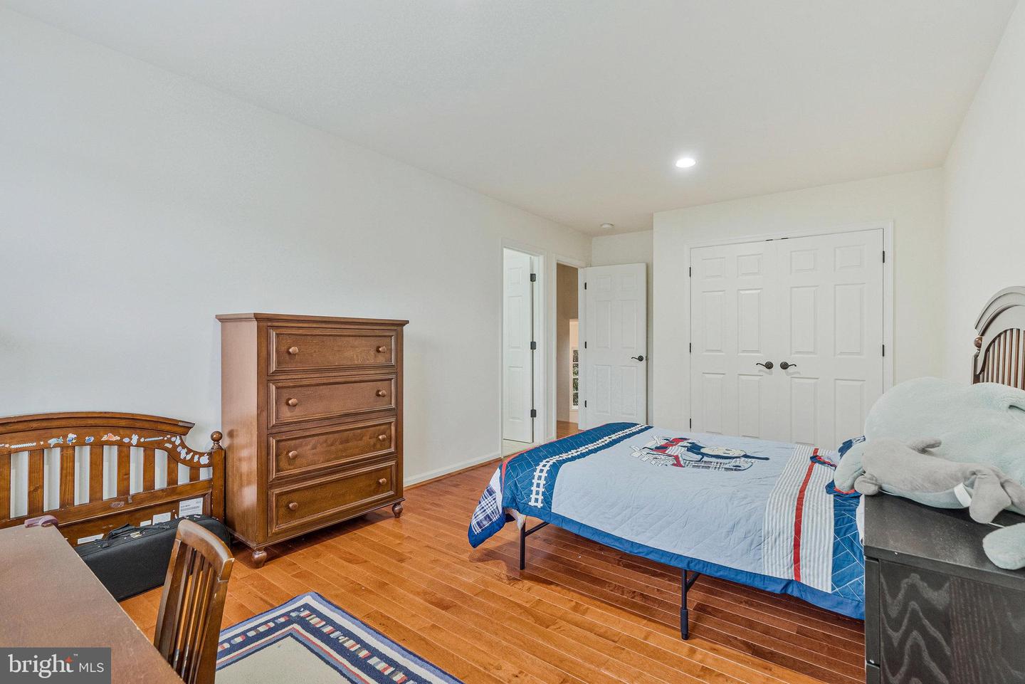 6919 WILLOW ST, FALLS CHURCH, Virginia 22046, 4 Bedrooms Bedrooms, ,4 BathroomsBathrooms,Residential,For sale,6919 WILLOW ST,VAFX2255288 MLS # VAFX2255288