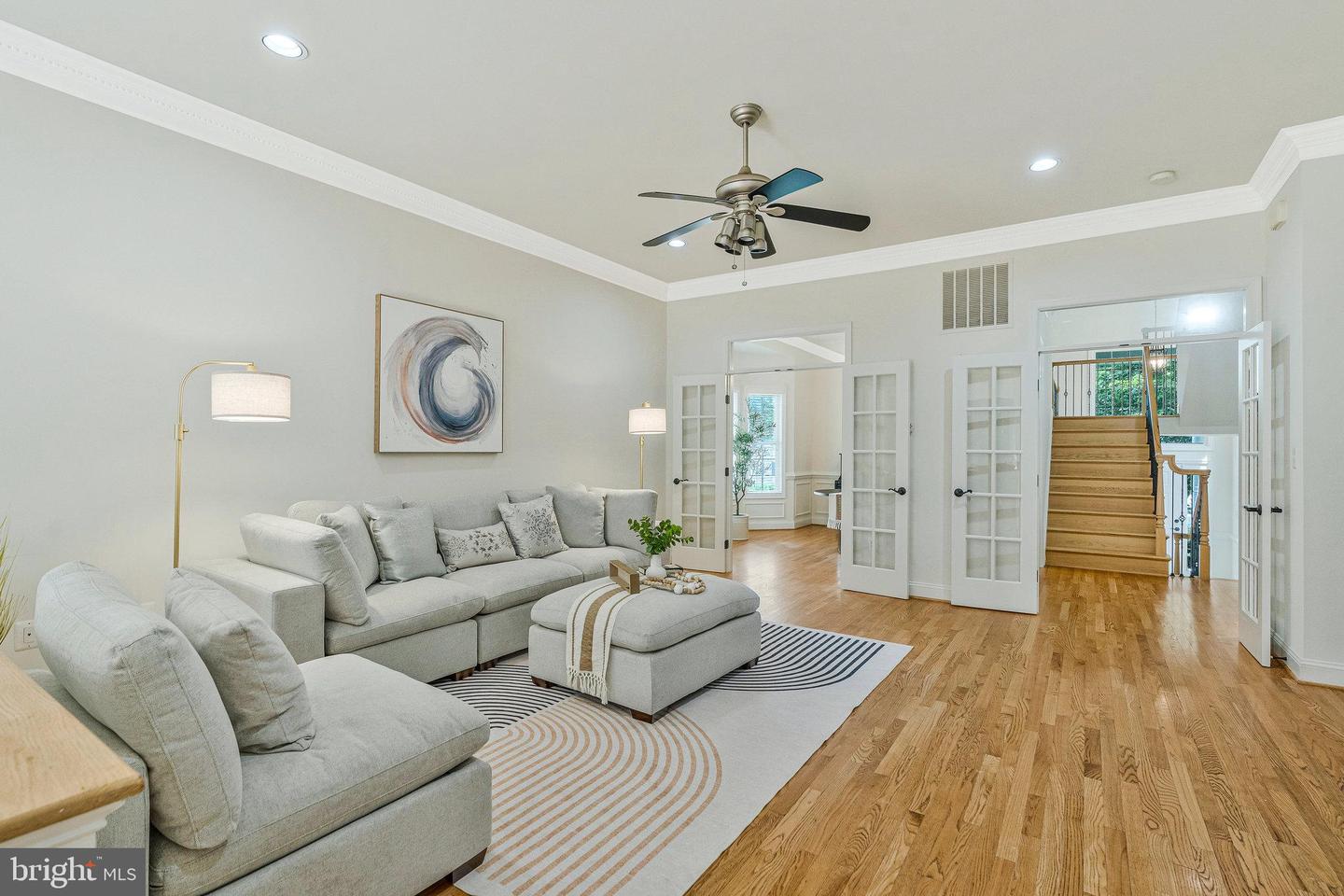 6919 WILLOW ST, FALLS CHURCH, Virginia 22046, 4 Bedrooms Bedrooms, ,4 BathroomsBathrooms,Residential,For sale,6919 WILLOW ST,VAFX2255288 MLS # VAFX2255288