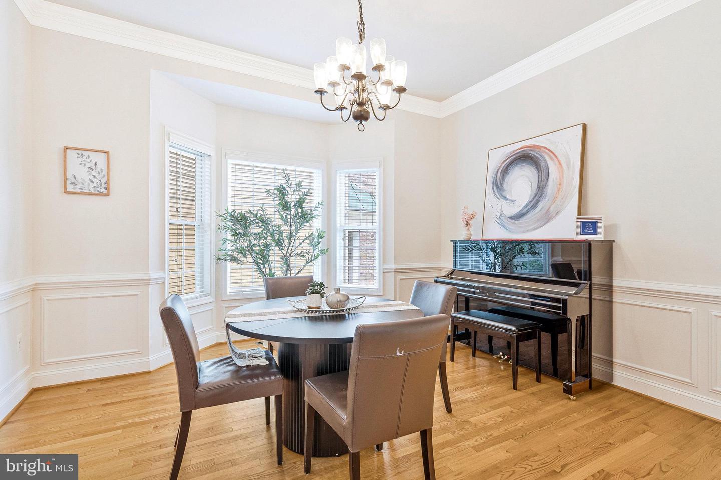 6919 WILLOW ST, FALLS CHURCH, Virginia 22046, 4 Bedrooms Bedrooms, ,4 BathroomsBathrooms,Residential,For sale,6919 WILLOW ST,VAFX2255288 MLS # VAFX2255288