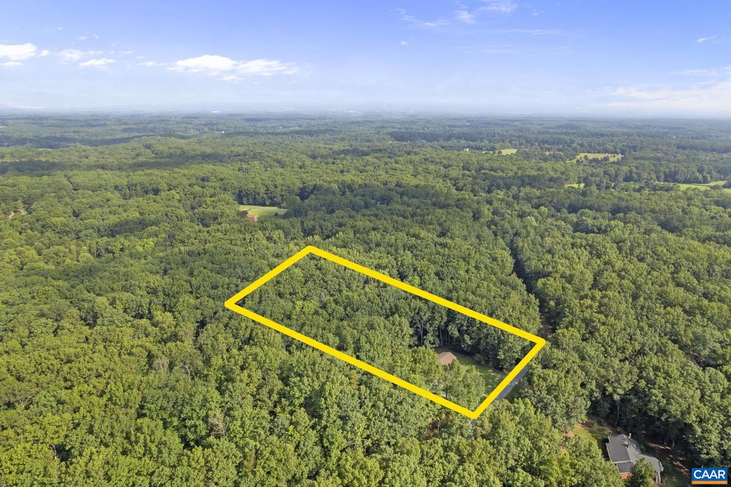 198 DEER HAVEN LN, TROY, Virginia 22974, 3 Bedrooms Bedrooms, ,2 BathroomsBathrooms,Residential,For sale,198 DEER HAVEN LN,666714 MLS # 666714