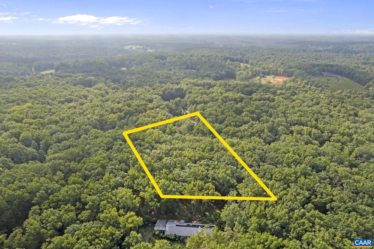 198 DEER HAVEN LN, TROY, Virginia 22974, 3 Bedrooms Bedrooms, ,2 BathroomsBathrooms,Residential,For sale,198 DEER HAVEN LN,666714 MLS # 666714