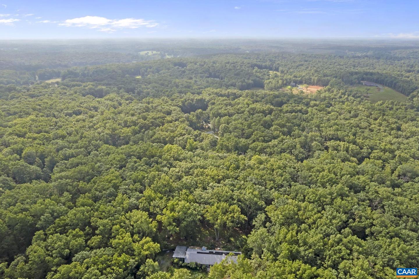 198 DEER HAVEN LN, TROY, Virginia 22974, 3 Bedrooms Bedrooms, ,2 BathroomsBathrooms,Residential,For sale,198 DEER HAVEN LN,666714 MLS # 666714