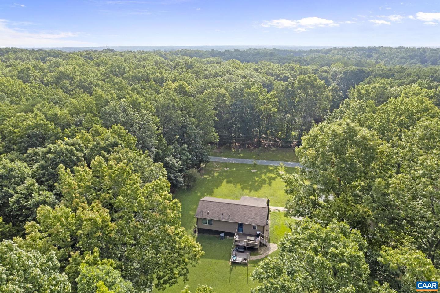 198 DEER HAVEN LN, TROY, Virginia 22974, 3 Bedrooms Bedrooms, ,2 BathroomsBathrooms,Residential,For sale,198 DEER HAVEN LN,666714 MLS # 666714