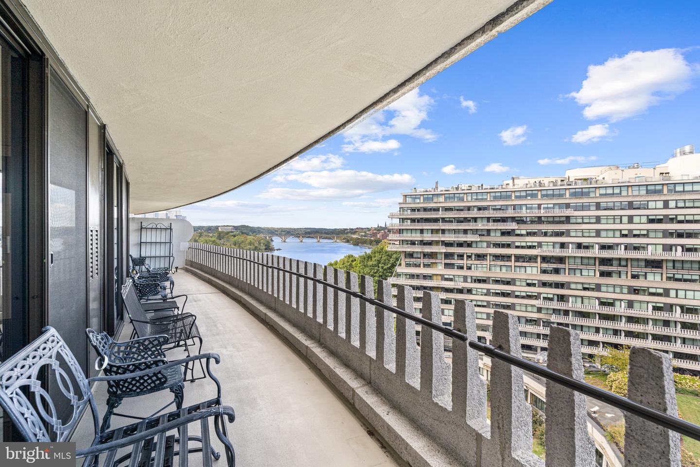 700 NEW HAMPSHIRE AVE NW #1109, WASHINGTON, District Of Columbia 20037, 1 Bedroom Bedrooms, ,1 BathroomBathrooms,Residential,For sale,700 NEW HAMPSHIRE AVE NW #1109,DCDC2211082 MLS # DCDC2211082
