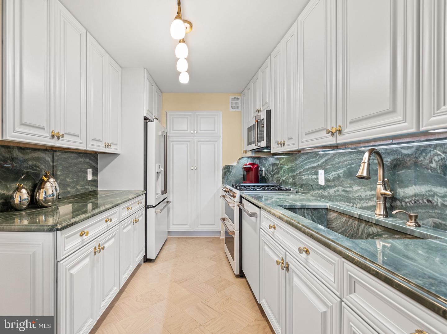 700 NEW HAMPSHIRE AVE NW #1109, WASHINGTON, District Of Columbia 20037, 1 Bedroom Bedrooms, ,1 BathroomBathrooms,Residential,For sale,700 NEW HAMPSHIRE AVE NW #1109,DCDC2211082 MLS # DCDC2211082