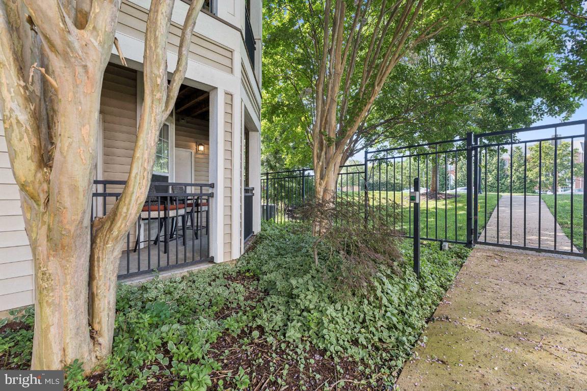 12909 CENTRE PARK CIR #107, HERNDON, Virginia 20171, 1 Bedroom Bedrooms, ,1 BathroomBathrooms,Residential,For sale,12909 CENTRE PARK CIR #107,VAFX2256218 MLS # VAFX2256218